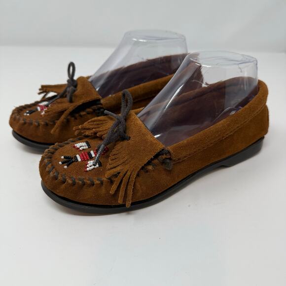 Minnetonka Shoes - Minnetonka Women's Thunderbird II moccasins Brown Suede 6 Slip On Beaded